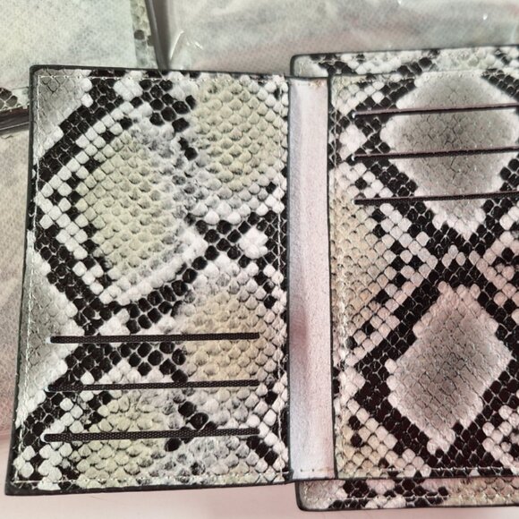 Microfiber Snake Grain Faux Leather Women's Compact & Slim Wallet in Gray/Black - Picture 4 of 6